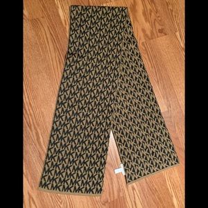 Michael Kors scarf